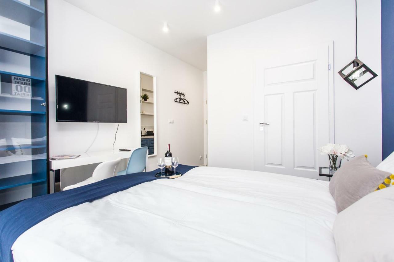 Modern & Classy Industrial - Apartamenty Browar غدانسك المظهر الخارجي الصورة